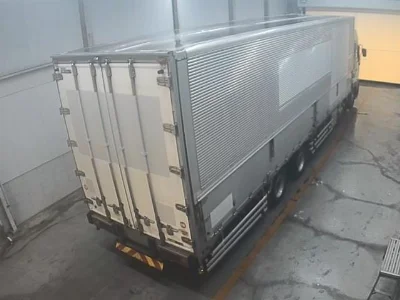 NISSAN UD