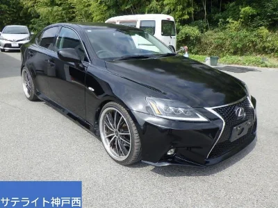LEXUS IS