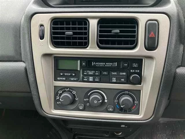 Mitsubishi Pajero iO  с аукциона в Японии