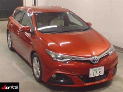 TOYOTA AURIS