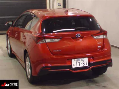 TOYOTA AURIS