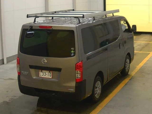Nissan Caravan  с аукциона в Японии