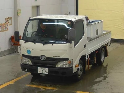 TOYOTA DYNA
