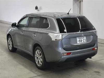 MITSUBISHI OUTLANDER PHEV
