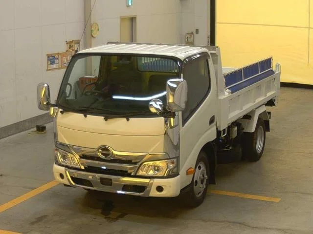 Hino Dutro  с аукциона в Японии