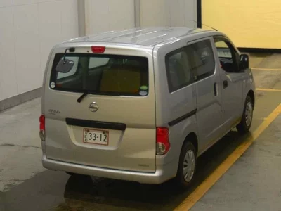 NISSAN NV200