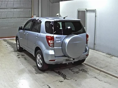 TOYOTA RUSH