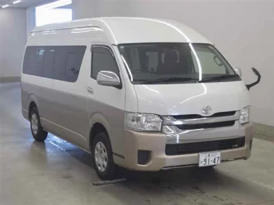 TOYOTA HIACE