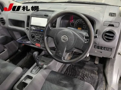 Nissan AD