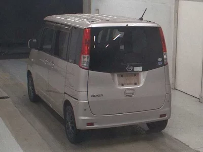 NISSAN ROOX