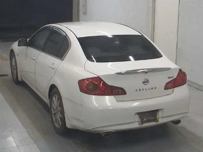 NISSAN SKYLINE