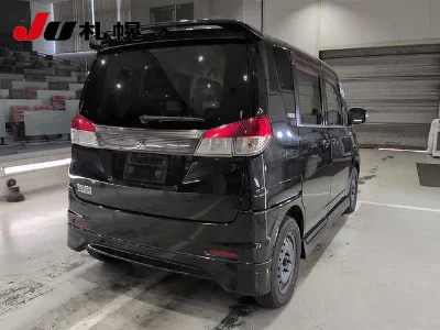 MITSUBISHI DELICA D2