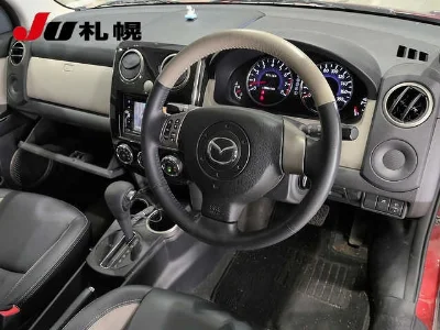 MAZDA VERISA