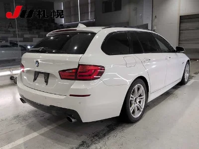 BMW 5 SERIES