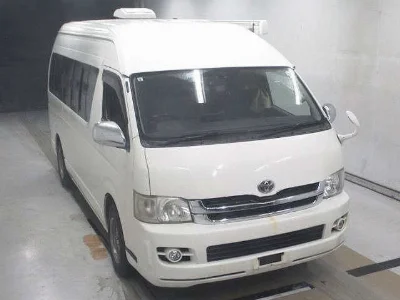 TOYOTA REGIUS VAN