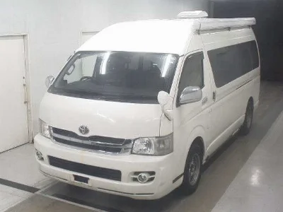 TOYOTA REGIUS VAN