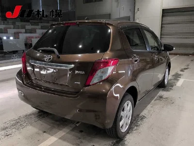 TOYOTA VITZ