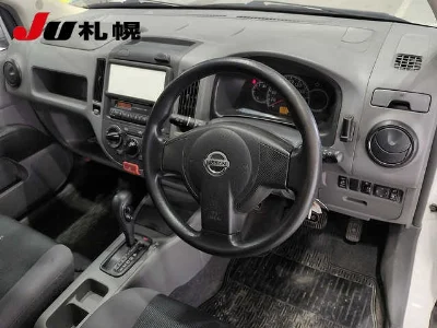 Nissan AD
