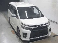 Цена авто Toyota Voxy с аукционов Японии, номер кузова ZRR80W, пробег 151 000, оценка 2