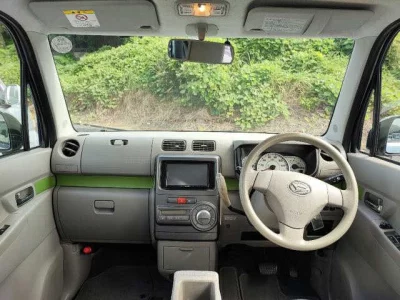 DAIHATSU MOVE CONTE