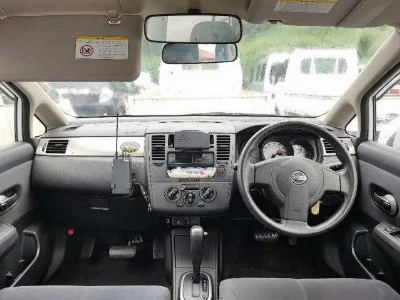 NISSAN TIIDA LATIO