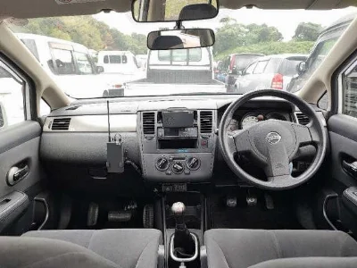 NISSAN TIIDA LATIO
