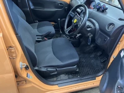 DAIHATSU ESSE