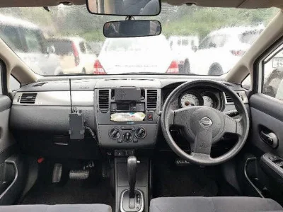 NISSAN TIIDA LATIO