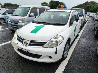 NISSAN TIIDA LATIO