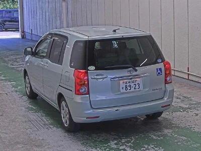 TOYOTA RAUM