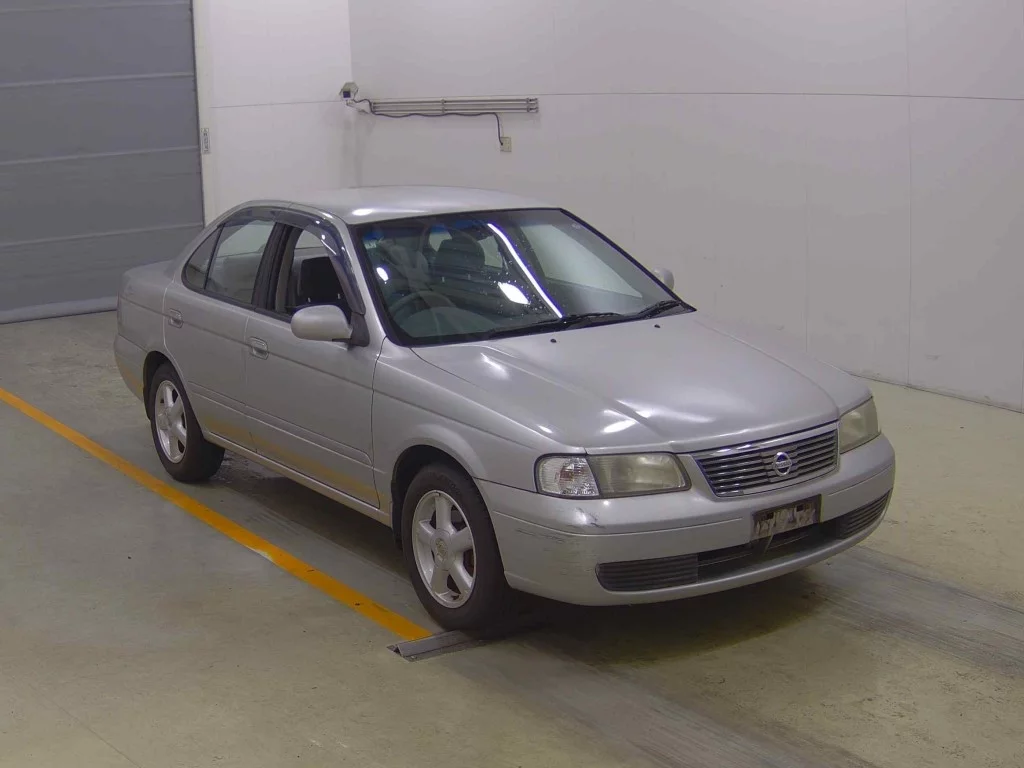 Nissan Sunny 2004