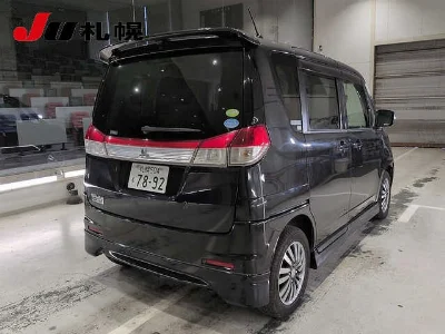 MITSUBISHI DELICA D2