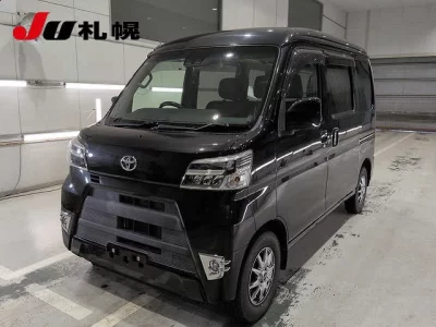 TOYOTA PIXIS VAN