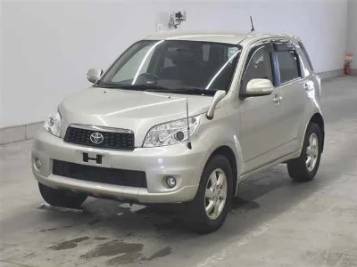 TOYOTA RUSH