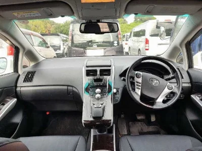 TOYOTA SAI