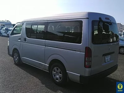 TOYOTA HIACE