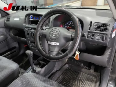 TOYOTA SUCCEED