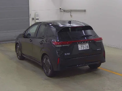 NISSAN AURA