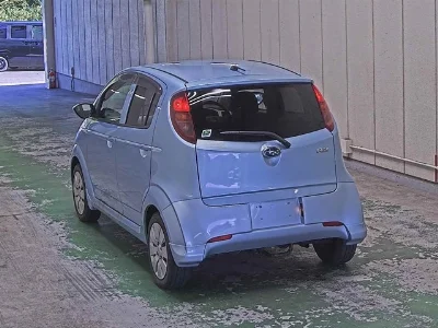 SUBARU R2