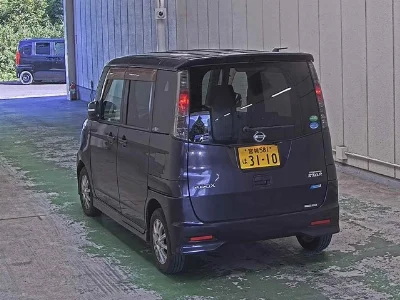 NISSAN ROOX