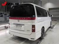 Цена авто Nissan Elgrand с аукционов Японии, номер кузова MNE51, пробег 114 000, оценка 9