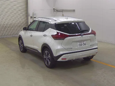 NISSAN KICKS