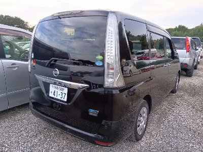 NISSAN SERENA