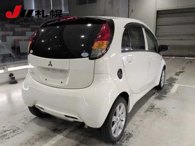 MITSUBISHI I