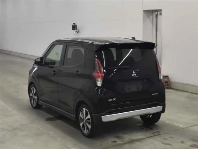 Mitsubishi EK X