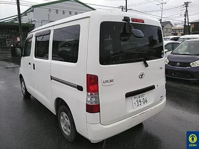 TOYOTA LITE ACE VAN