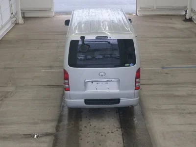 TOYOTA REGIUS ACE VAN