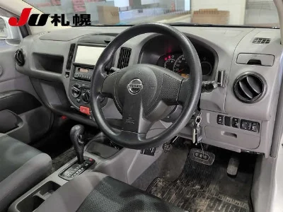 Nissan AD