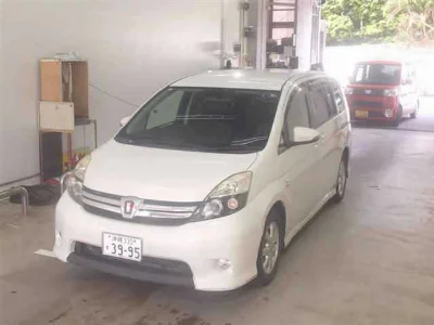 TOYOTA ISIS