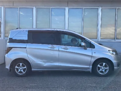 HONDA FREED SPIKE